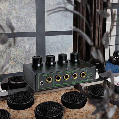 4-Wege RGB Monitor Kopfhörerverstärker Stereo Audio Soundkarte & Mixer Audio Kopfhörerverteiler
